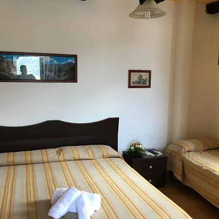 Oda ve Kahvaltı La Bastia Scilla