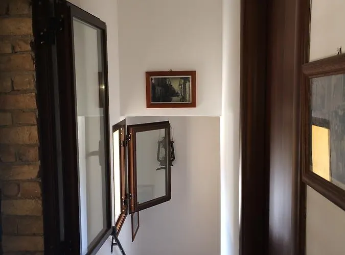 La Bastia Frühstückspension Scilla